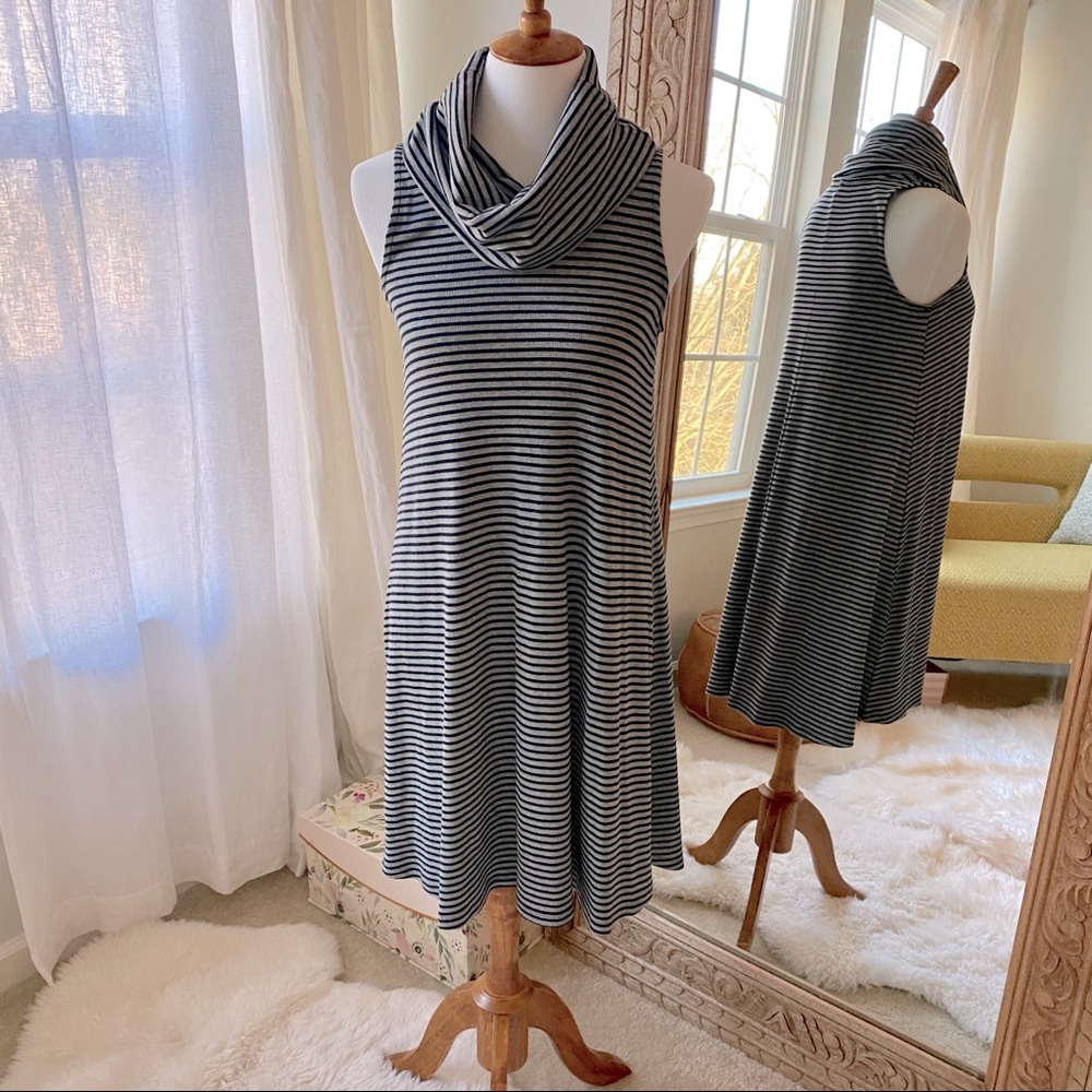 Mossimo Supply Co. Black and White Striped Sleeveless Midi Dress